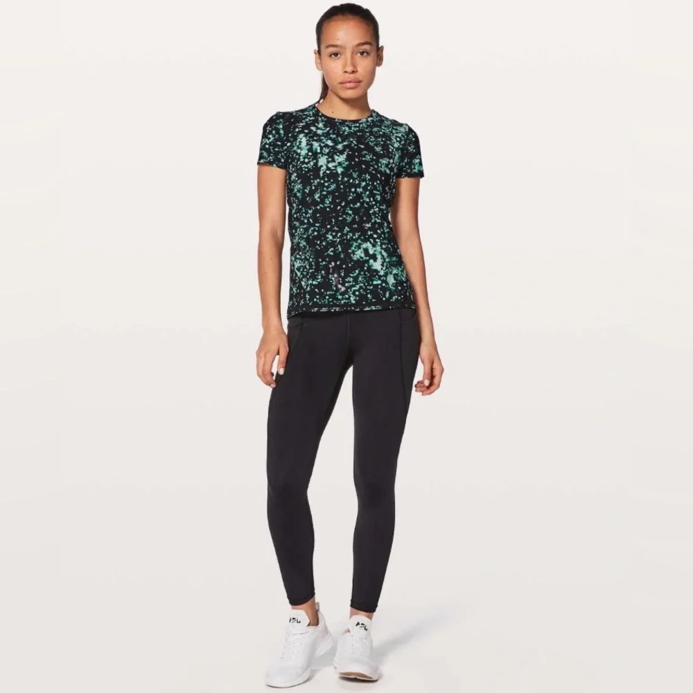 Lululemon Into the Sun Tee in Pixel Haze Multi - Size Medium
